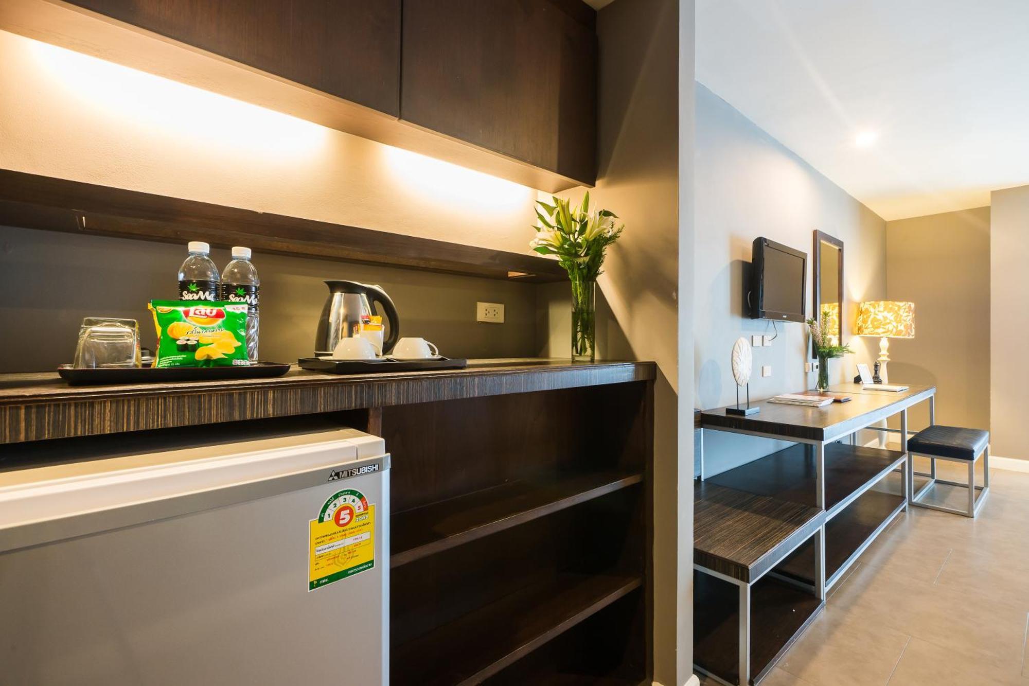 Sea Me Spring Hotel Pattaya Bagian luar foto