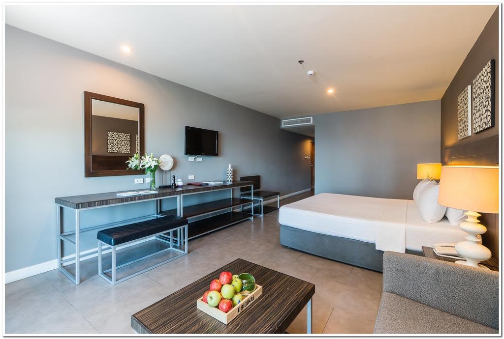 Sea Me Spring Hotel Pattaya Bagian luar foto